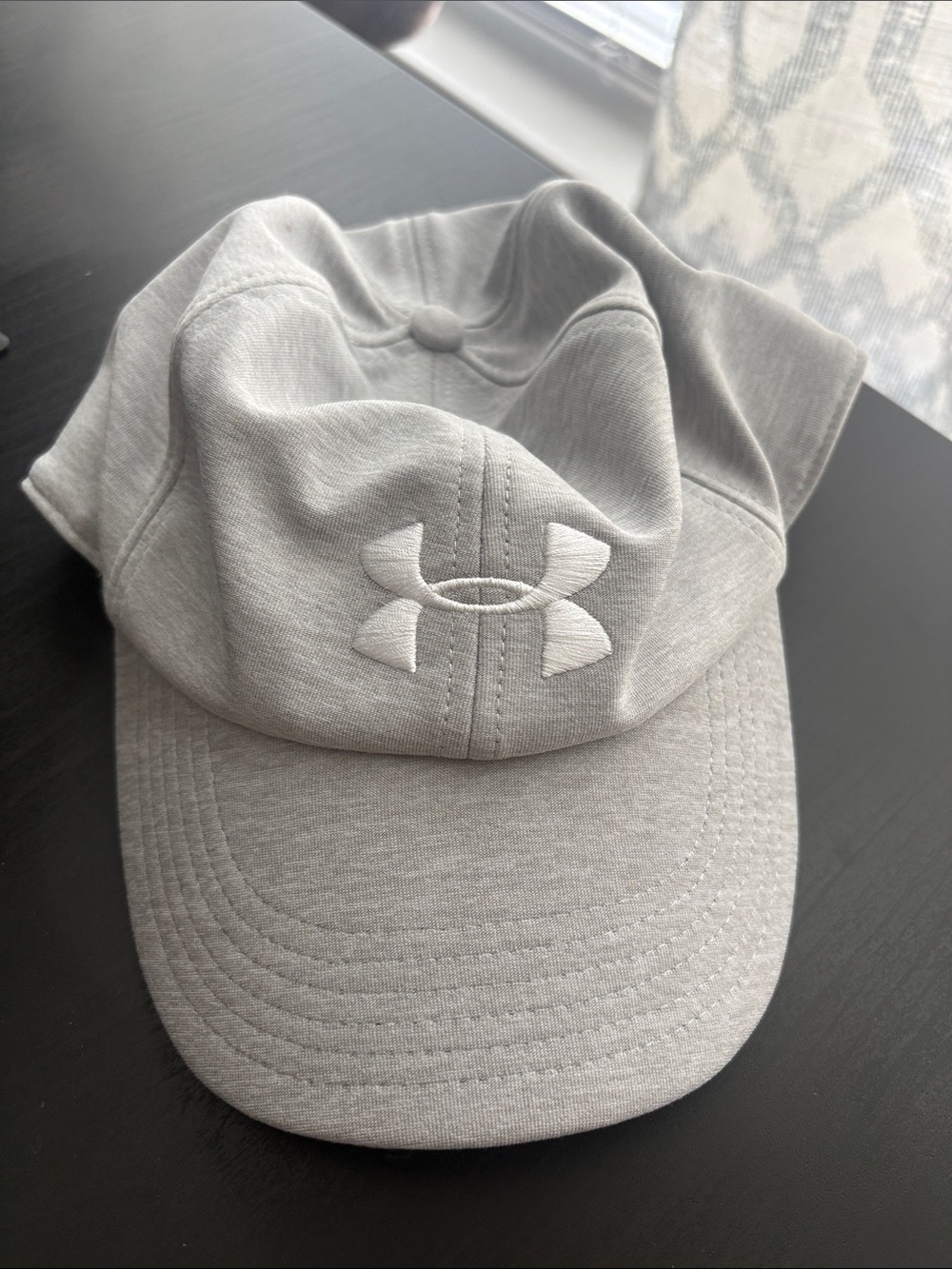 Under Armour Kids Light Gray Embroidered Logo Cap